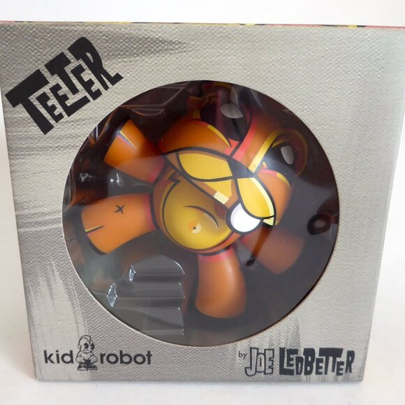 NEW 2006 6.5” LE 400 KIDROBOT ORANGE TEETER DESIGNER ART URBAN VINYL FIGURE - Picture 1 of 11